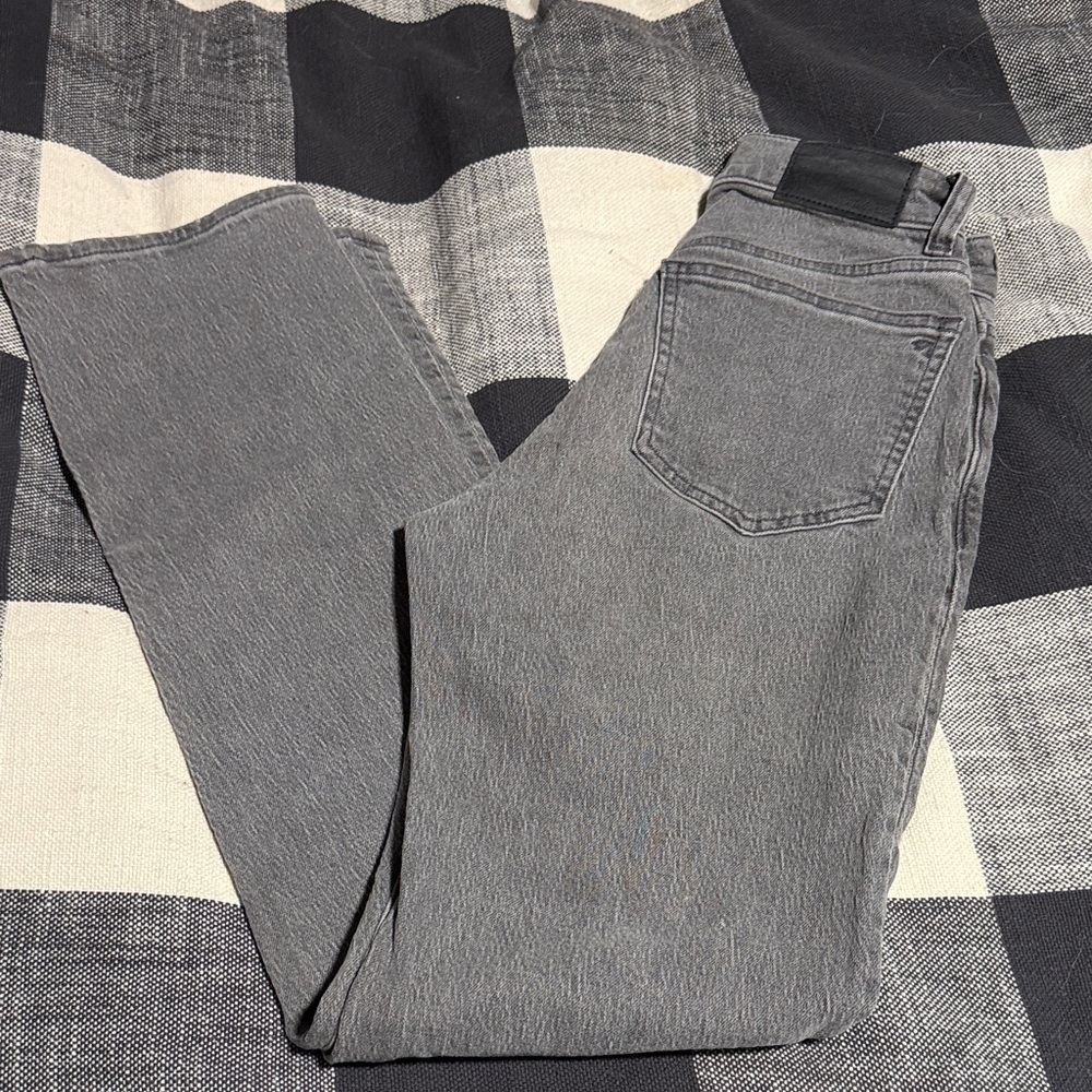 Women’s Gray Denim Jeans high rise